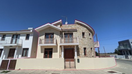 Two storey house in Pervolia Larnaca - 7
