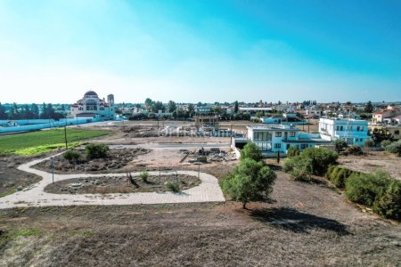 Field for Sale in Dromolaxia, Larnaca - 6