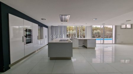 New For Sale €1,200,000 Villa 5 bedrooms, Detached Latsia (Lakkia) Nicosia - 3