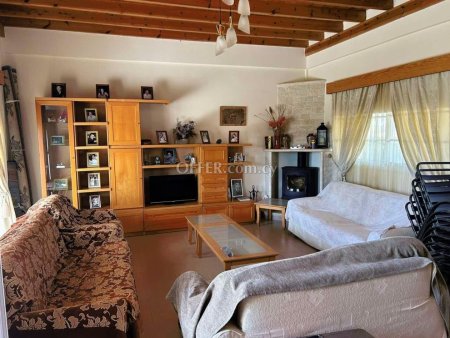3 Bed Detached Bungalow for rent in Koili, Paphos - 2