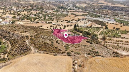 Residential field in Choirokoitia Larnaca - 3