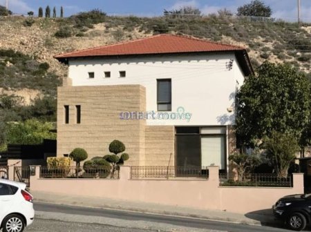 4 Bedroom Detached Villa For Rent Limassol - 8