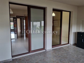4 Bedroom Detached House  Or  In Aradippou Area, Larnaca - In A Quiet  - 4