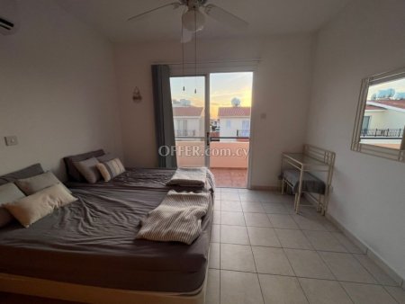 2 bedroom townhouse in universal - 7