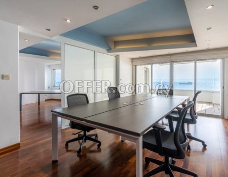 Office – 220 sq.m for rent, Molos area, Seafront, Limassol - 1