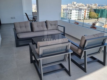 Three bedroom resale apartment with sea view in Larnaca center - 4
