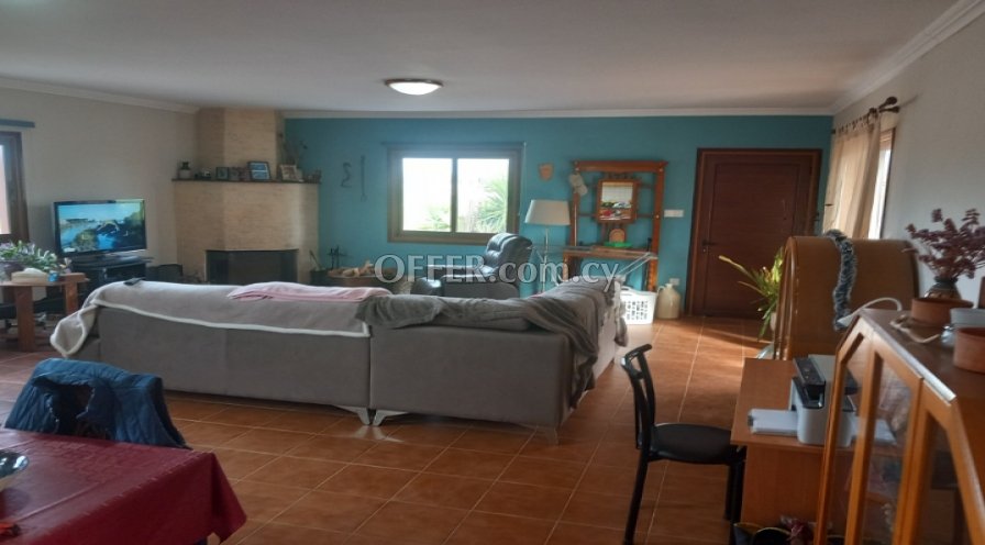 New For Sale €580,000 House (1 level bungalow) 3 bedrooms, Detached Agioi Trimithias Nicosia - 8