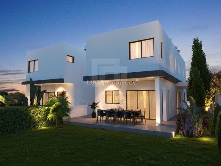 Three bedroom House for sale in Kallithea with big yard
