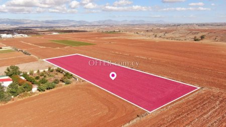 Residential field in Orounta Nicosia. - 1