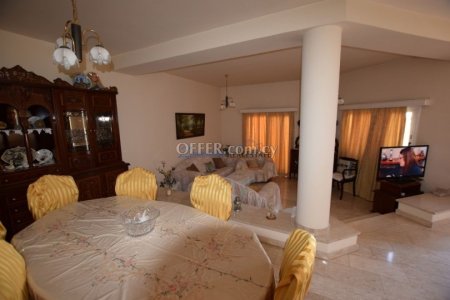 Three bedroom House in Larnaca - 6