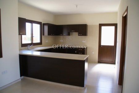 2 Bed Detached House for sale in Monagroulli, Limassol - 4
