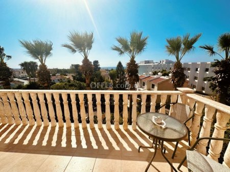 2 Bed Apartment for sale in Tombs Of the Kings, Paphos - 10
