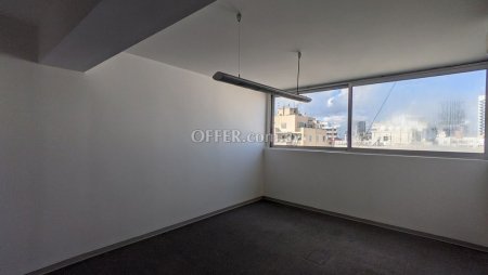 Office space in Agioi Omologites Nicosia - 6