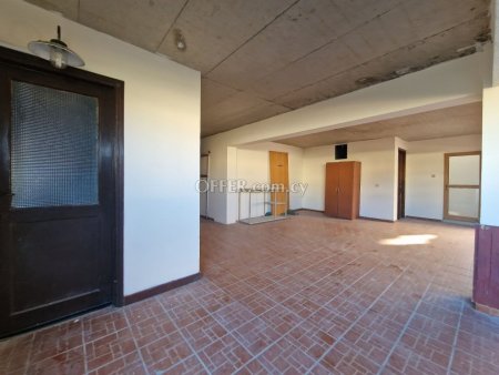 Split level house with semi basement in Lythrodontas Nicosia - 6