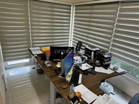 230 sqm OFFICE SPACE IN THE CITY CENTER - 6
