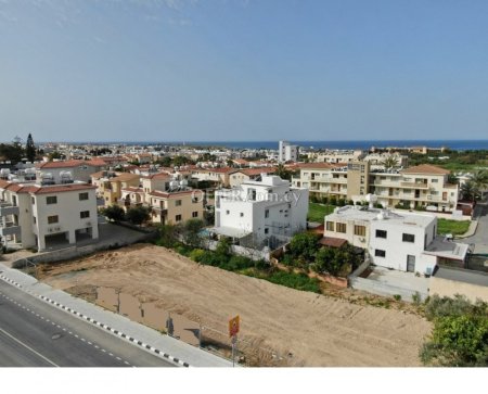 Apartment Building for sale in Agios Theodoros, Paphos - 1