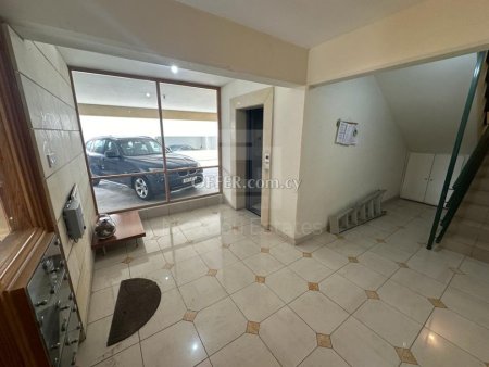 Four Bedroom Floor Apartment for Rent in Acropolis Nicosia - 8