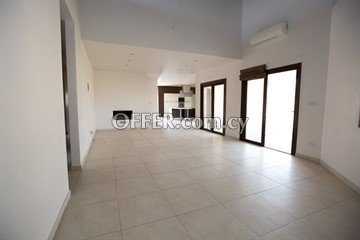 Large Detached 4 Bedroom House  In Maroni, Larnaka - 2