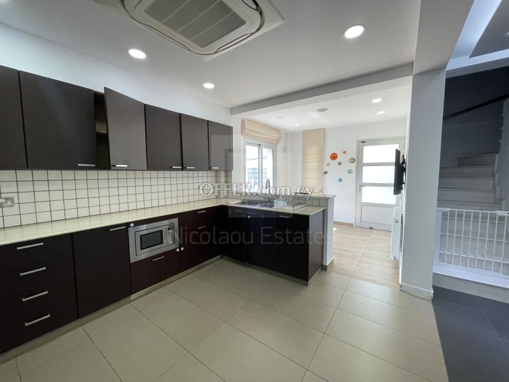 Luxury 2 storey house in the quiet area of Ayios Athanasios - 9