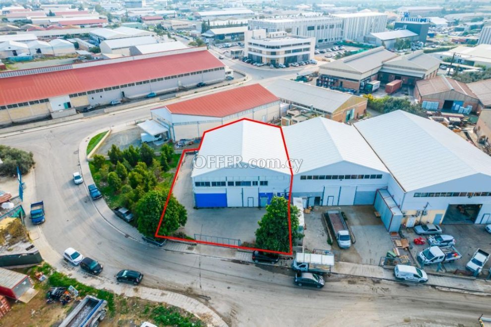 Industrial warehouse in Latsia Nicosia - 5