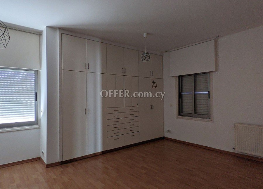 Spacious whole floor apartment in Acropoli area Nicosia - 3