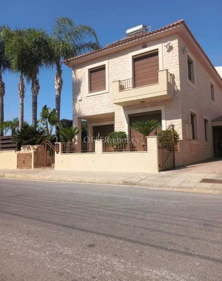 4 Bed Detached Villa for sale in Kato Polemidia, Limassol