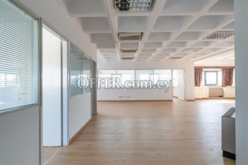 Office 238 Sq.m.  / Sale In Nicosia City Center - 4
