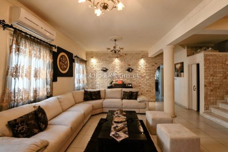 4 Bed House for Sale in Metropolis Mall, Larnaca - 10