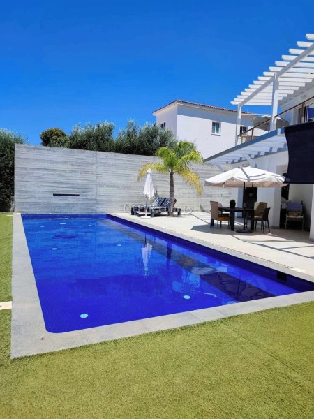 4 Bed Detached Villa for sale in Sea Caves, Paphos - 10