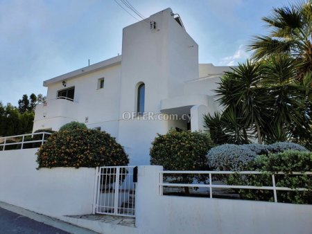 4 Bed Detached House for rent in Agios Tychon, Limassol - 9