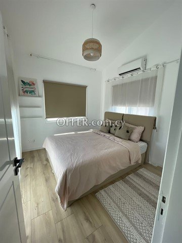 Seaview 2 Bedroom House  In Pervolia, Larnaka - 4