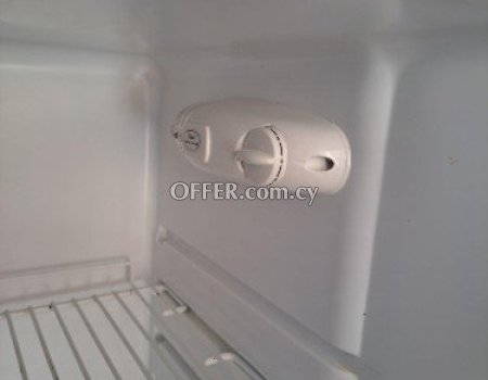 Fridge freezer at an affordable price act fast! Ψυγειοκαταψύκτης σε προσιτή τιμή ενεργήστε γρήγορα! - 3