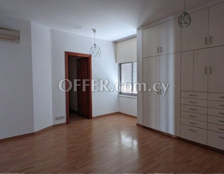 Spacious whole floor apartment in Acropoli area Nicosia - 8