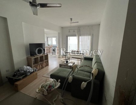 Spacious 2 Bedroom Apartment in Excellent Condition - 1