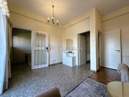 THREE BEDROOM APARTMENT IN THE HEART OF LIMASSOL - 6