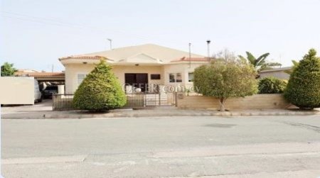 New For Sale €460,000 House (1 level bungalow) 4 bedrooms, Mammari Nicosia