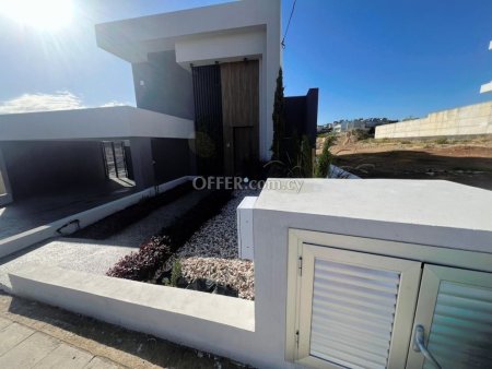 4 Bed Detached Villa for Sale in Agios Athanasios, Limassol - 11