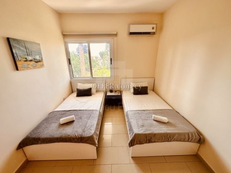 Two bedroom resale apartment in Tombs of the Kings area of Paphos - 10