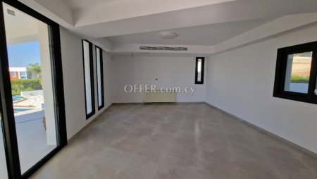4 Bed Detached Villa for sale in Kalogyros, Limassol - 9