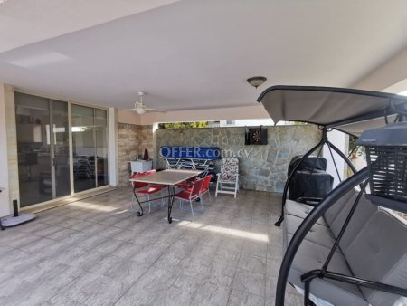 Beautiful Spacious Villa in Sea Caves - 9