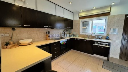 2 Bedroom Semi-Detached House For Rent Limassol - 7