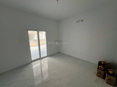 Modern 3-Bedroom House for Sale in Paralimni - 15