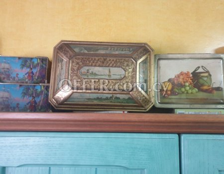For sale collection of vintage tin boxes - 4