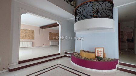 Τhree storey six bedroom house with basement in Pano Deftera Nicosia - 5