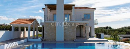 GORGEOUS 3 BEDROOM DETACHED VILLA BY PEYIA COAST - 1