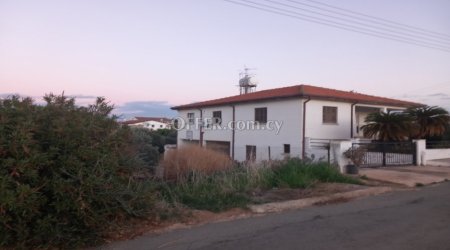 For Sale €218,000 House 4 bedrooms Astromeritis Nicosia