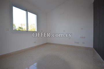 2 Bedroom Townhouse  In Pafos - With Communal Swimming Pool And Only 3 - Main Photo