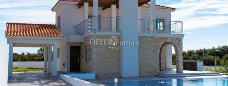 GORGEOUS 3 BEDROOM DETACHED VILLA BY PEYIA COAST - 7