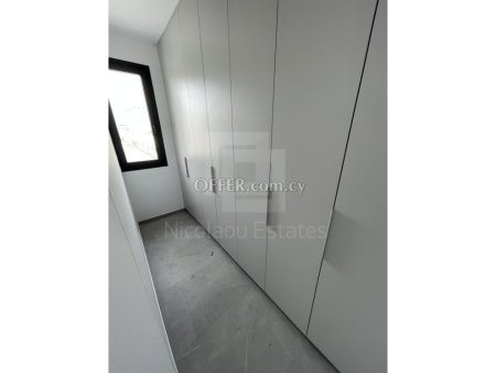 Two bedroom apartment with roof garden on the top floor of a modern building in Engomi - 9