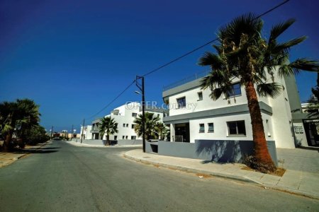 3 Bed Apartment for sale in Tombs Of the Kings, Paphos - 9